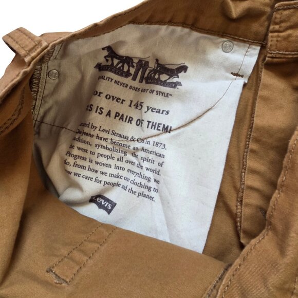 Levi - Picture 6 of 12